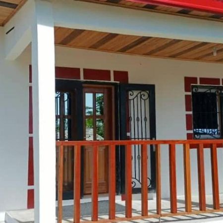 La Maison Du Voyageur Kribi Esterno foto