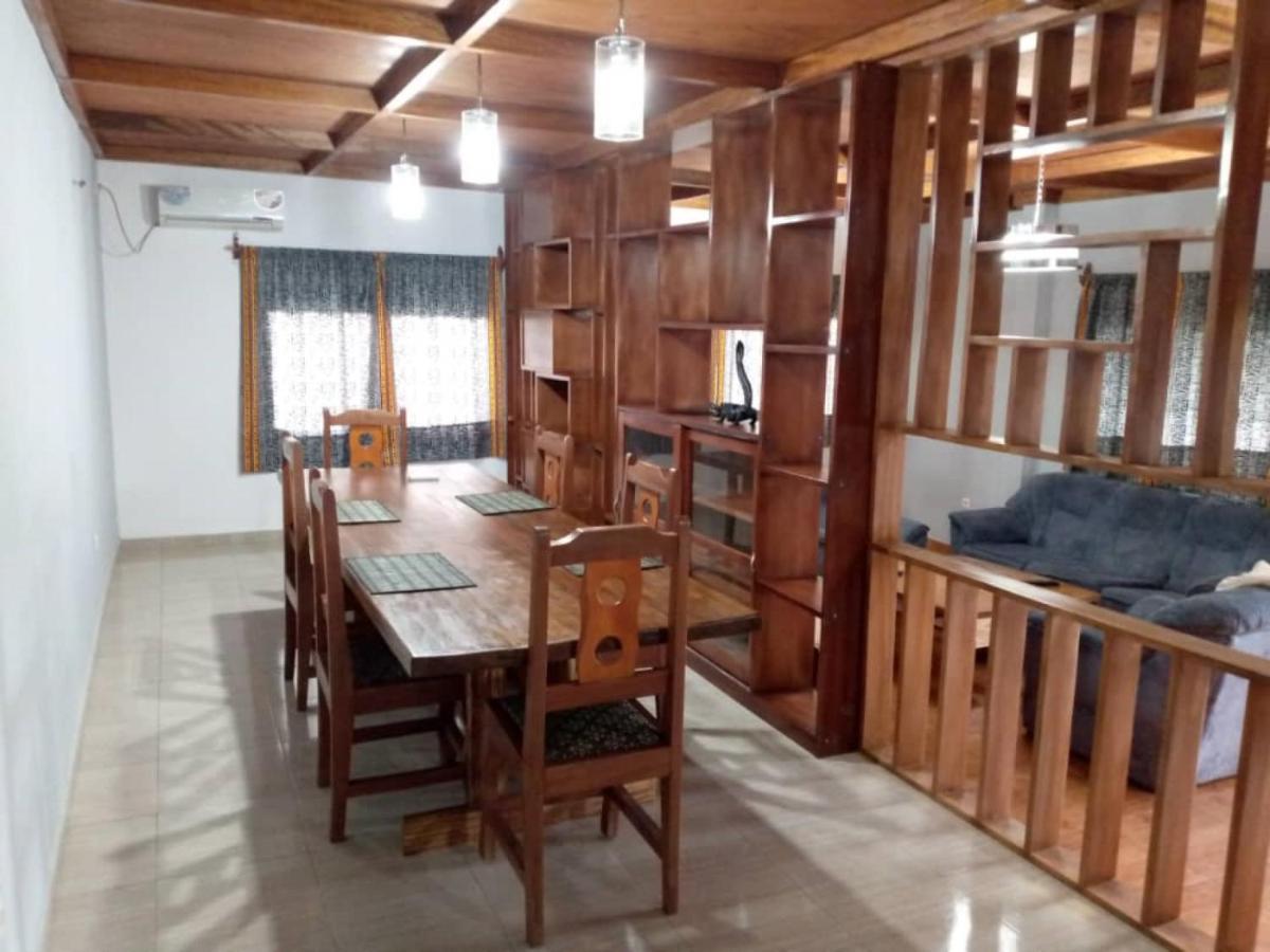 La Maison Du Voyageur Kribi Esterno foto